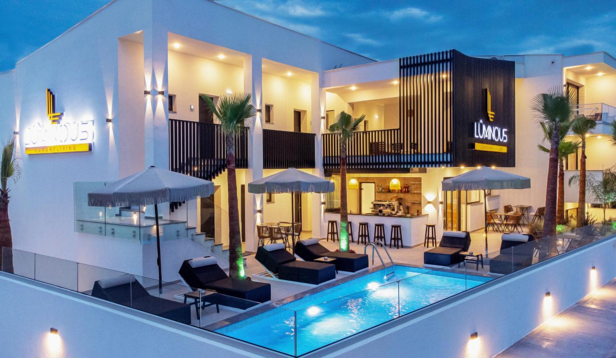 Luminous Luxury Living Aparthotel Kallithea  Εξωτερικό φωτογραφία