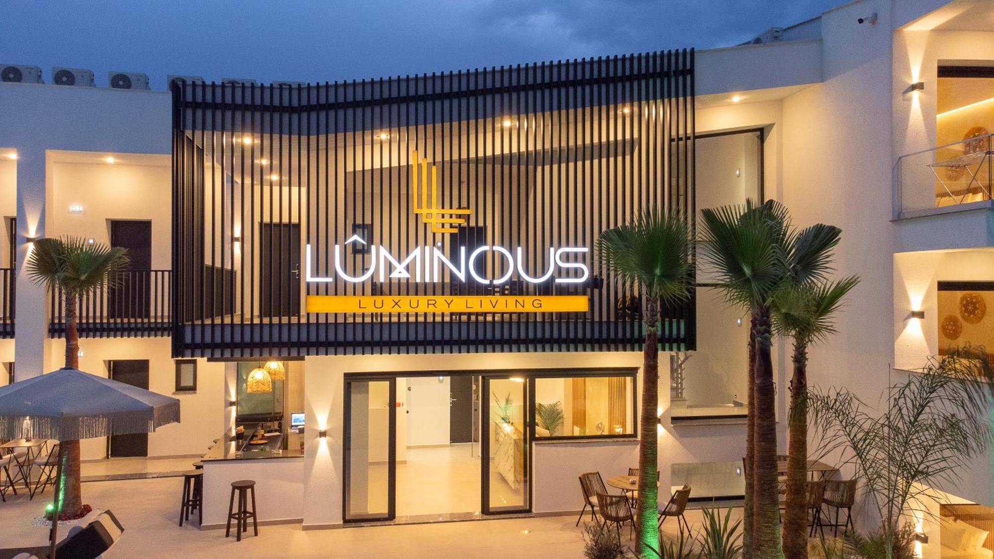 Luminous Luxury Living Aparthotel Kallithea  Εξωτερικό φωτογραφία