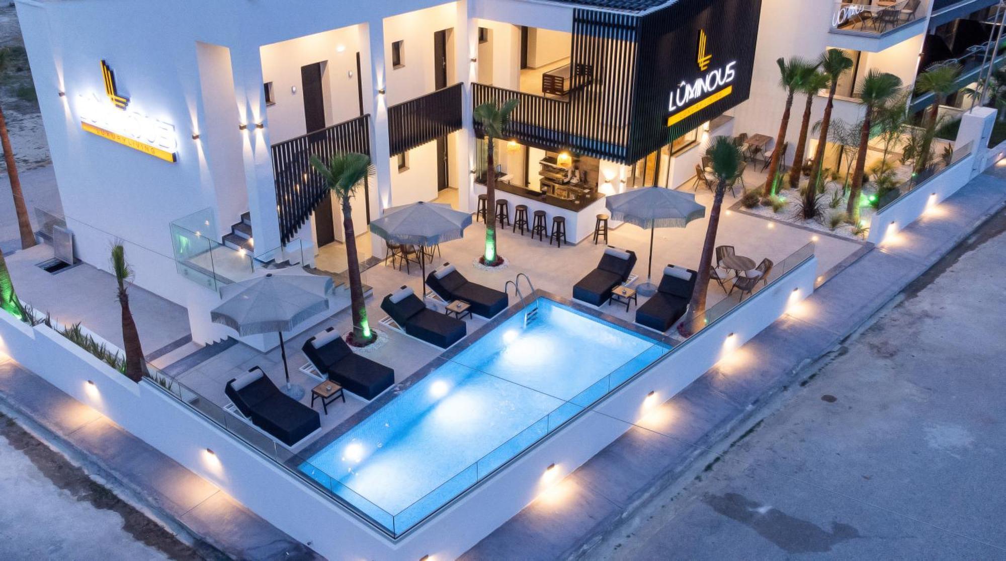 Luminous Luxury Living Aparthotel Kallithea  Εξωτερικό φωτογραφία