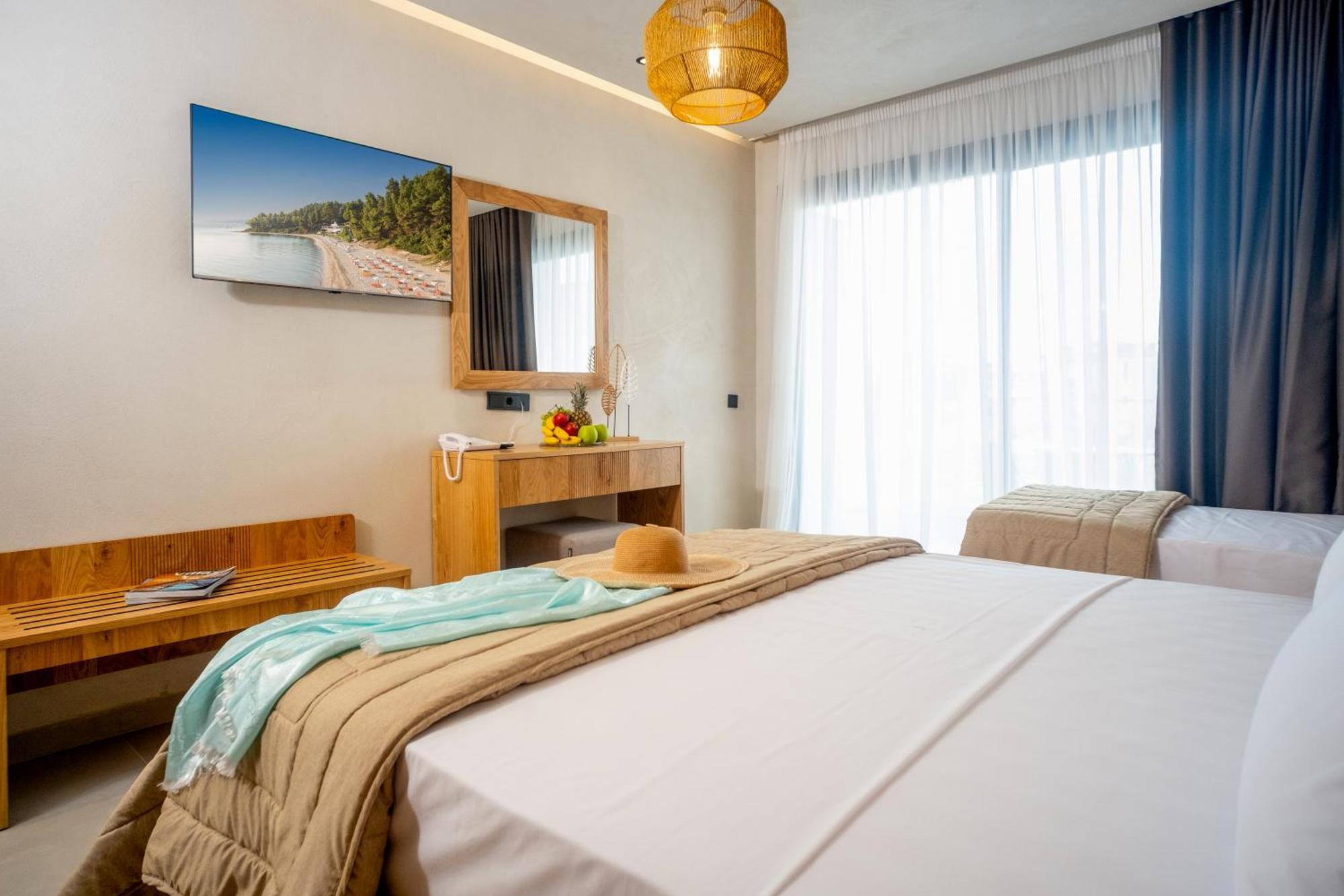 Luminous Luxury Living Aparthotel Kallithea  Εξωτερικό φωτογραφία