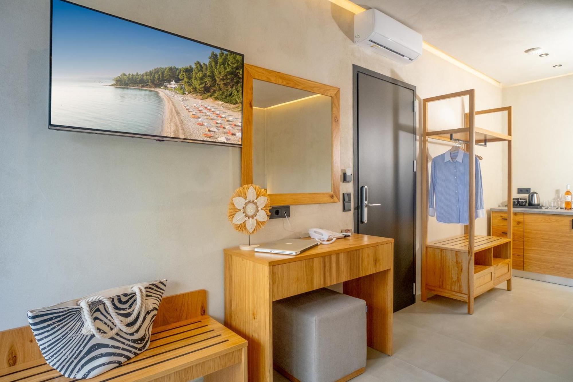 Luminous Luxury Living Aparthotel Kallithea  Εξωτερικό φωτογραφία