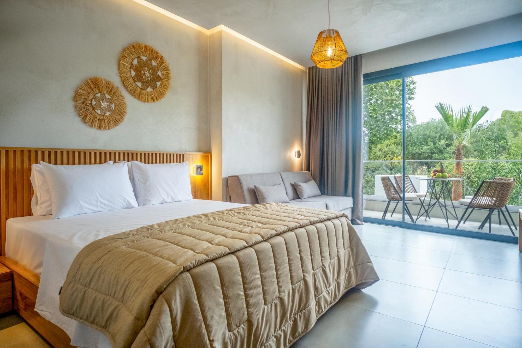 Luminous Luxury Living Aparthotel Kallithea  Εξωτερικό φωτογραφία